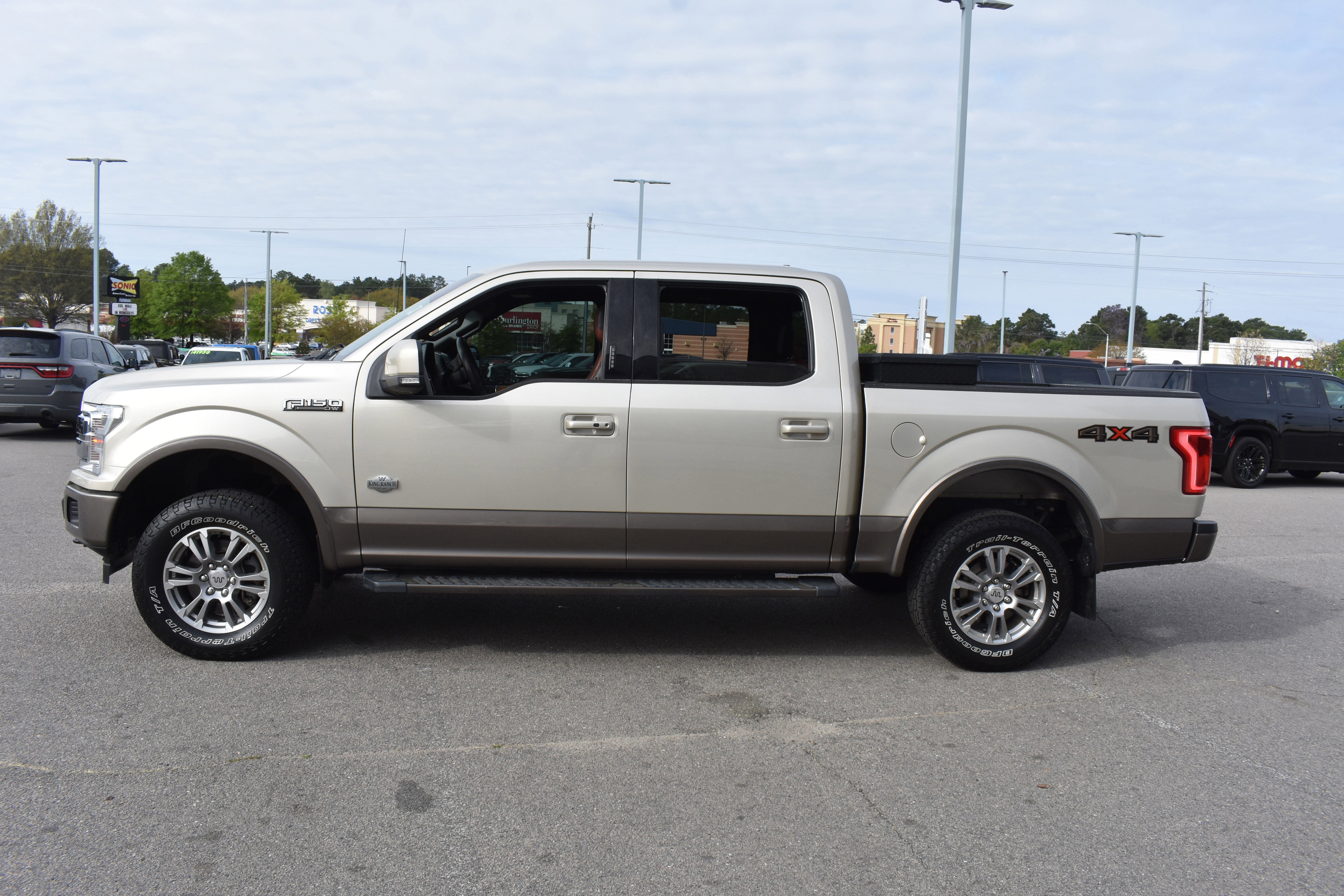 Used 2018 Ford F150 King Ranch image 6