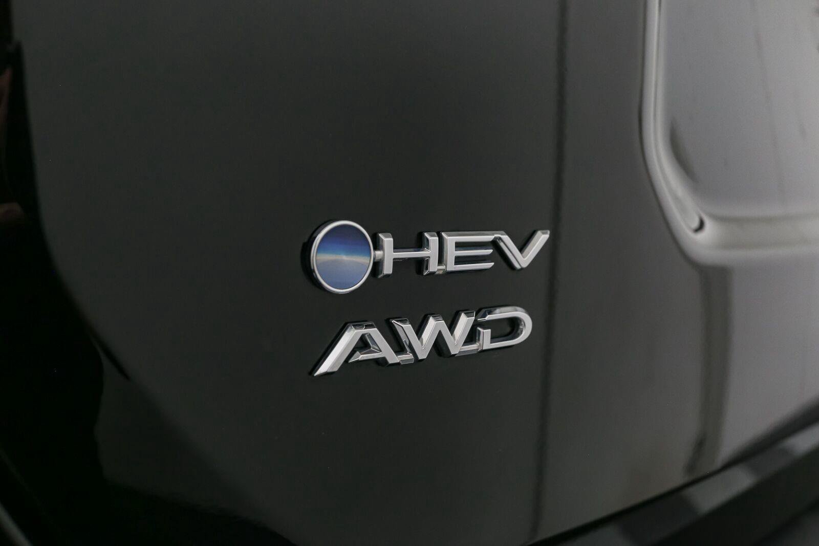 Used 2026 Toyota RAV4 XLE Premium AWD/4WD image 10