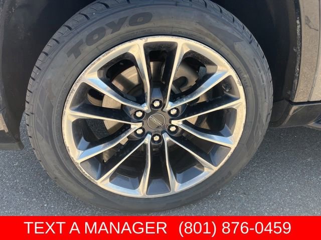 Used 2022 Jeep Wagoneer Series II w/ Premium Group I AWD/4WD image 7