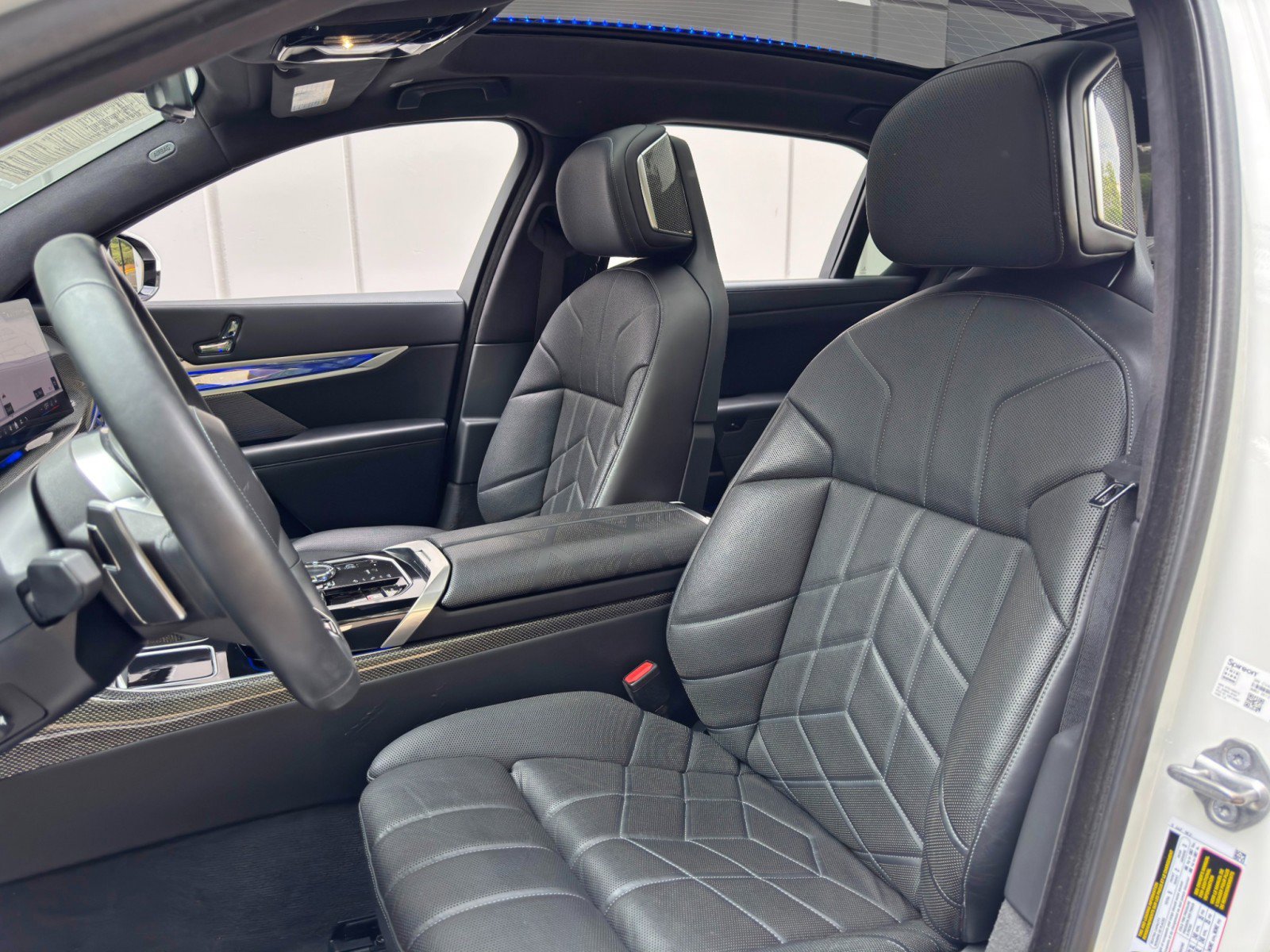 Used 2023 BMW 740i w/ Parking Assistance Package RWD image 48