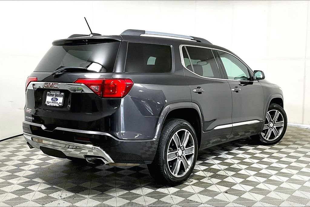 Used 2017 GMC Acadia Denali w/ Technology Package image 12