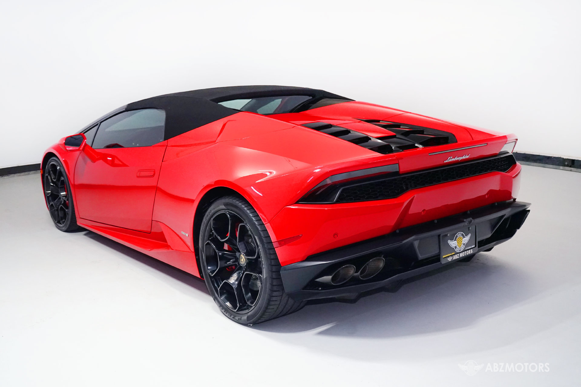 Used 2017 Lamborghini Huracan LP 610-4 AWD/4WD image 7