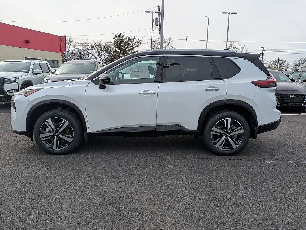 New 2025 Nissan Rogue SL w/ Tech Package AWD/4WD image 4