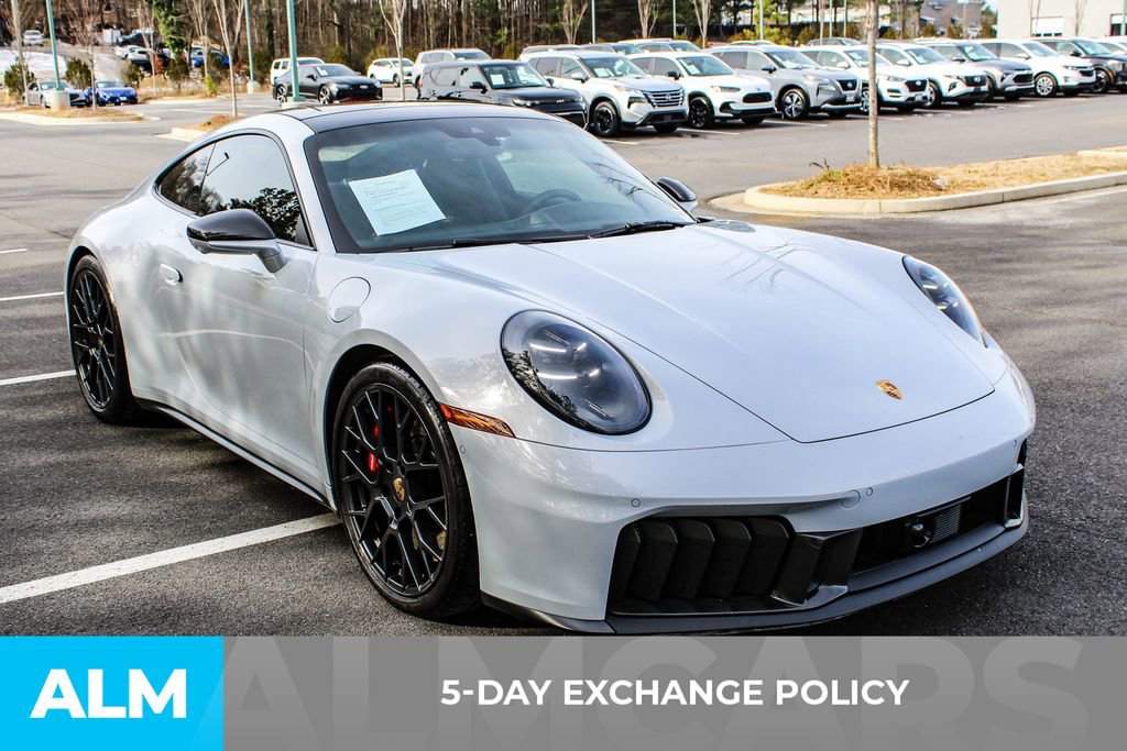 Used 2025 Porsche 911 Carrera GTS image 4
