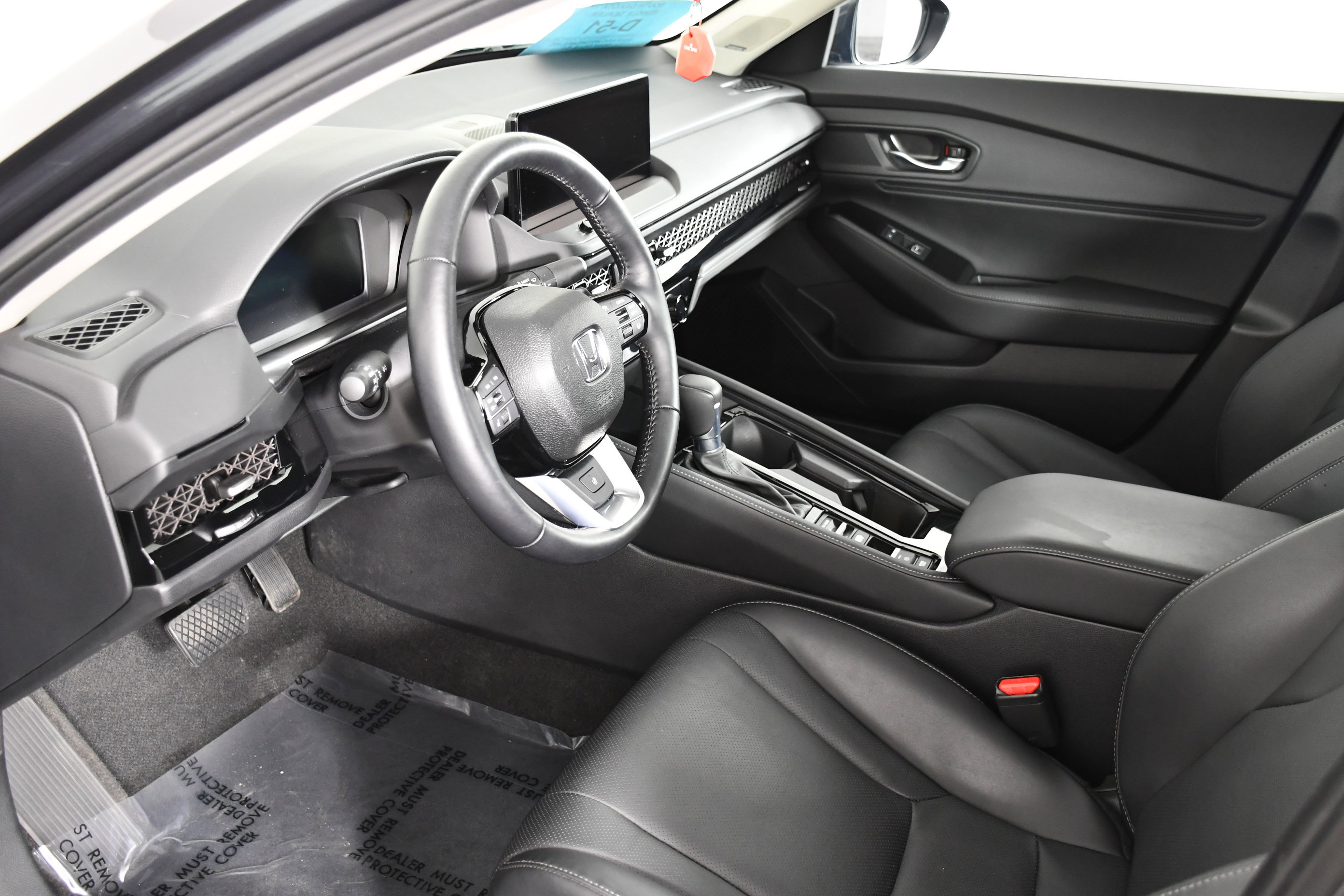 Certified 2025 Honda Accord Touring image 27