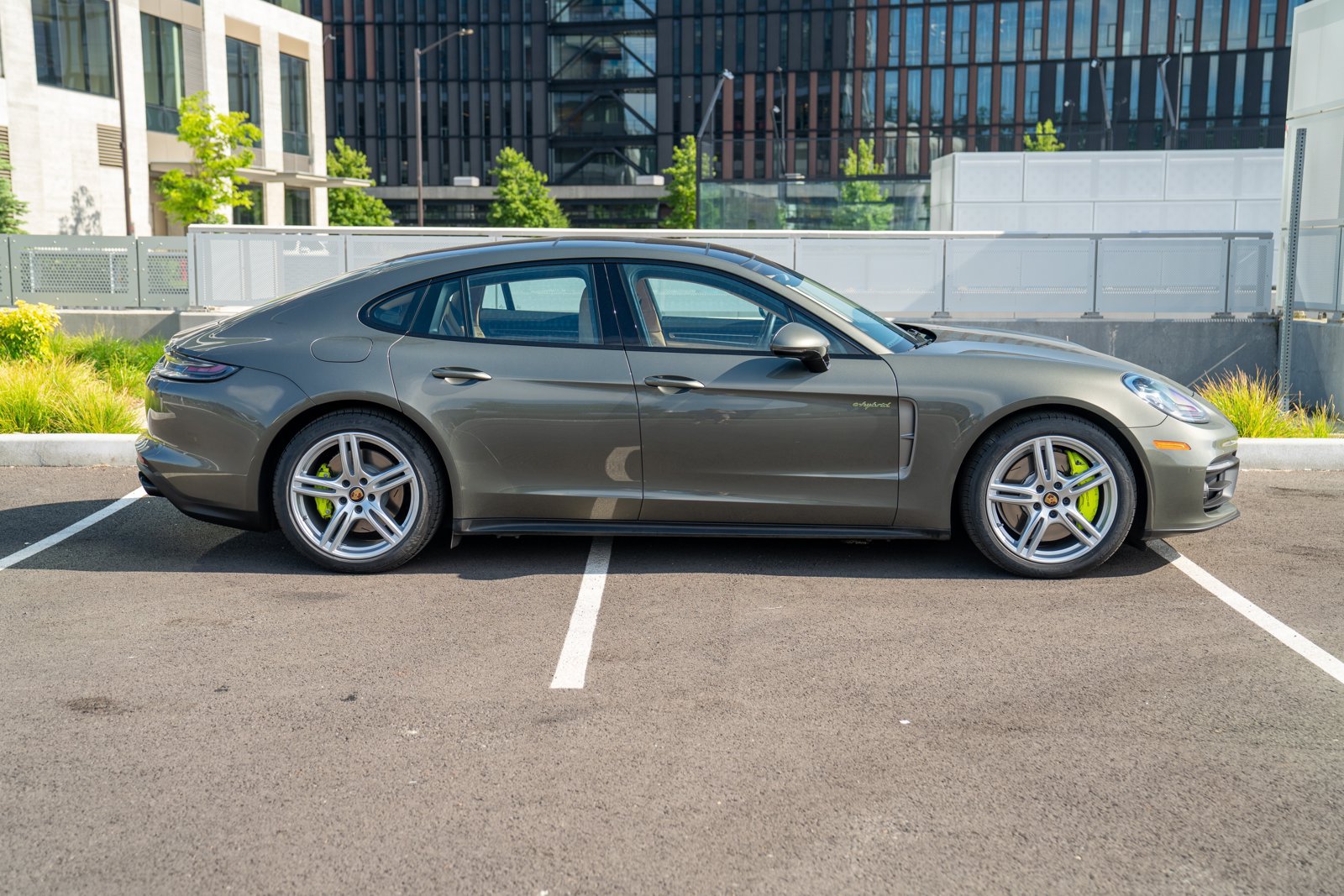Certified 2023 Porsche Panamera 4 AWD/4WD image 8