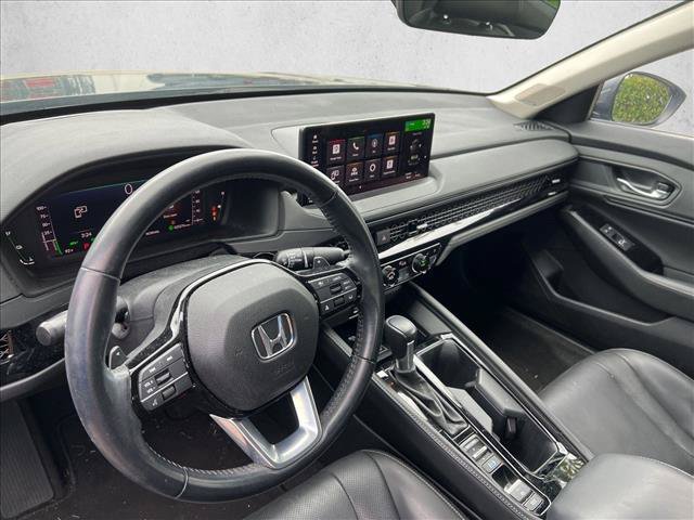 Used 2023 Honda Accord Touring image 9
