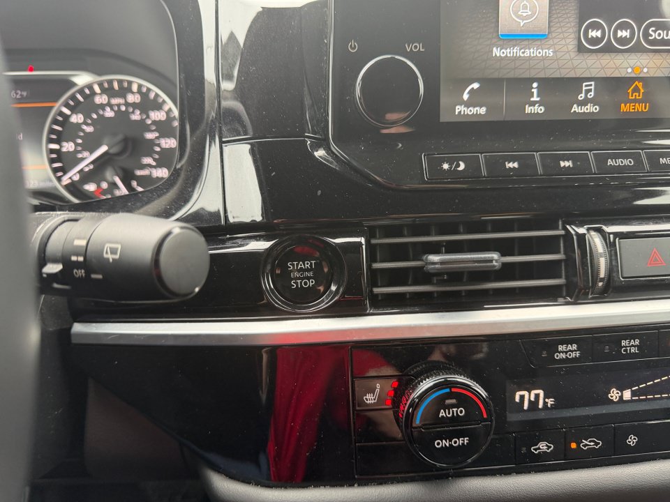 Used 2025 Nissan Pathfinder SL w/ Cargo Package FWD image 20