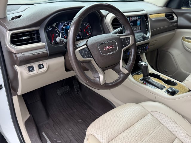 Certified 2019 GMC Acadia Denali w/ Technology Package AWD/4WD image 13