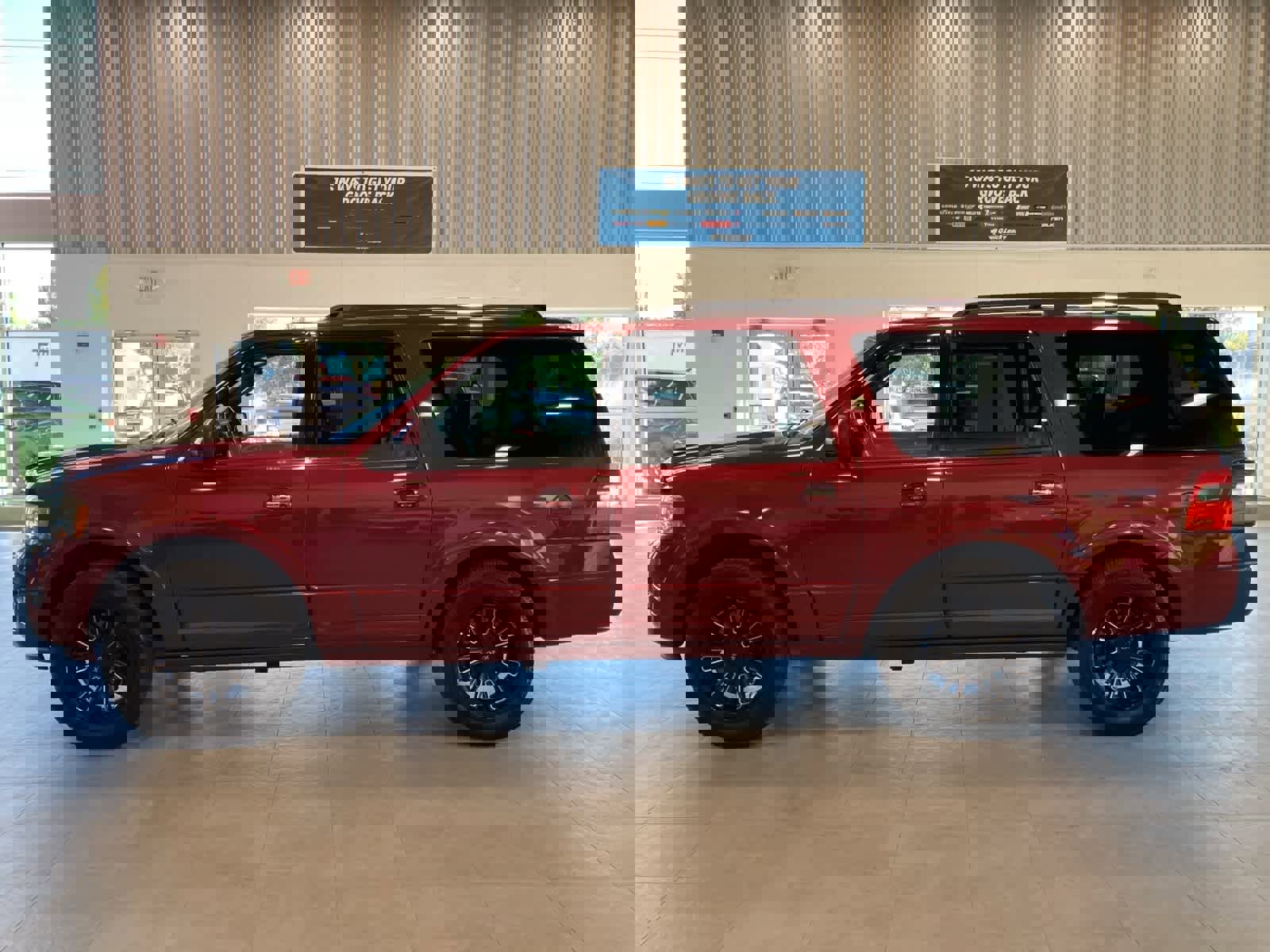 Used 2016 Ford Expedition EL Limited w/ Equipment Group 301A image 8