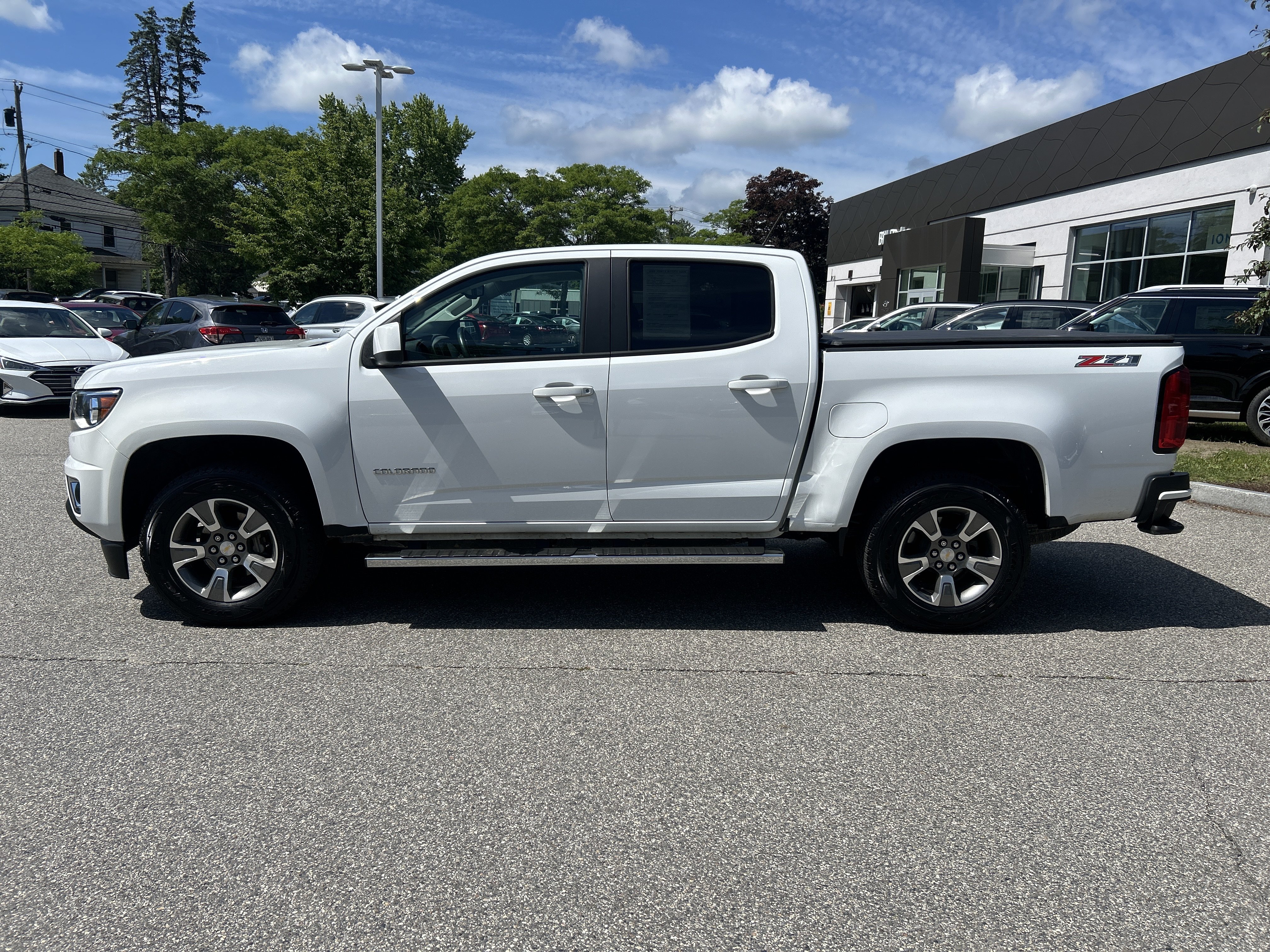 Used 2020 Chevrolet Colorado Z71 AWD/4WD image 8