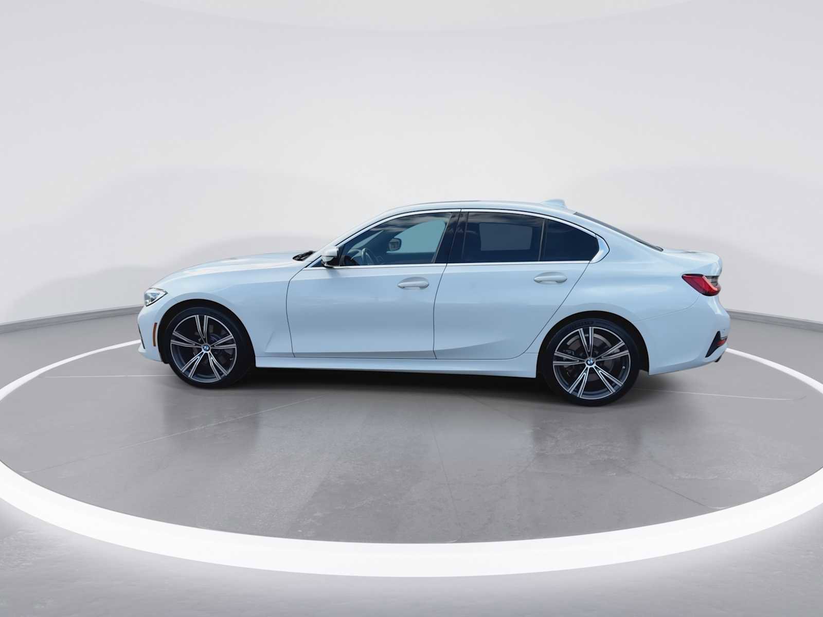 Used 2020 BMW 330i xDrive Sedan w/ Convenience Package image 5