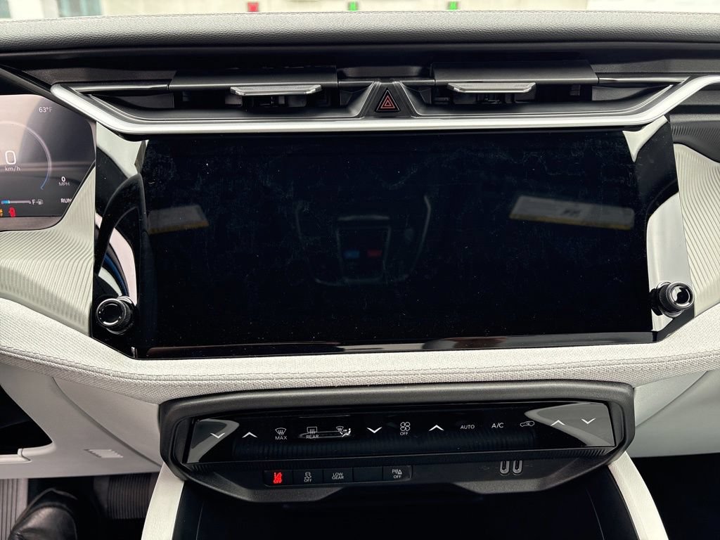New 2026 Jeep Cherokee Laredo AWD/4WD image 16