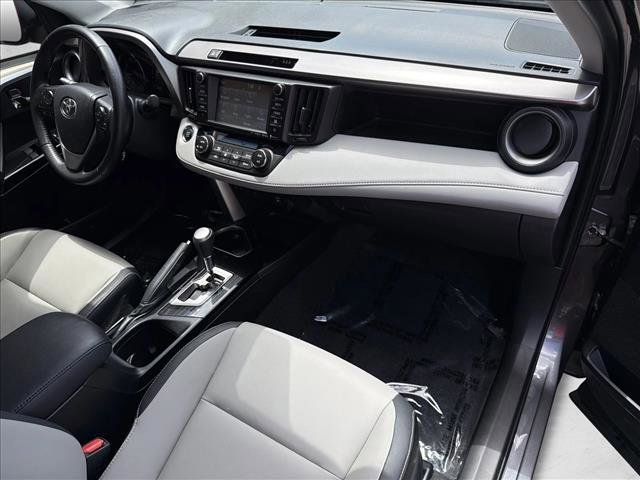 Used 2018 Toyota RAV4 Limited AWD/4WD image 26