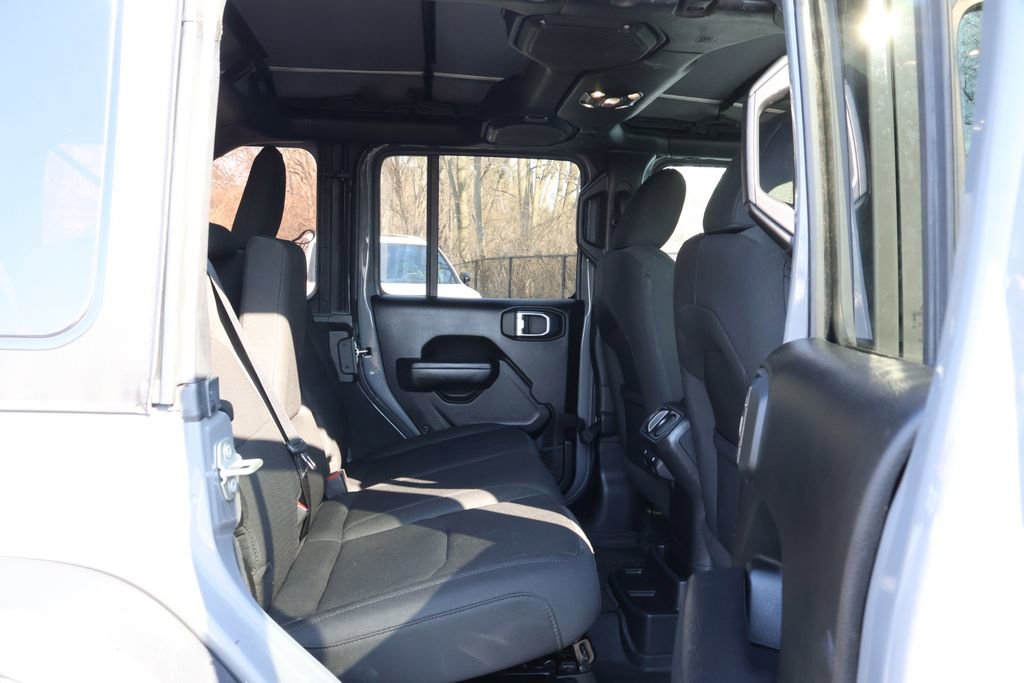 Used 2023 Jeep Wrangler Unlimited w/ Cold Weather Group image 40