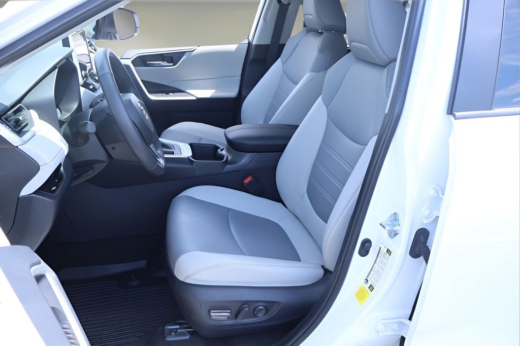 Certified 2024 Toyota RAV4 XLE Premium AWD/4WD image 11