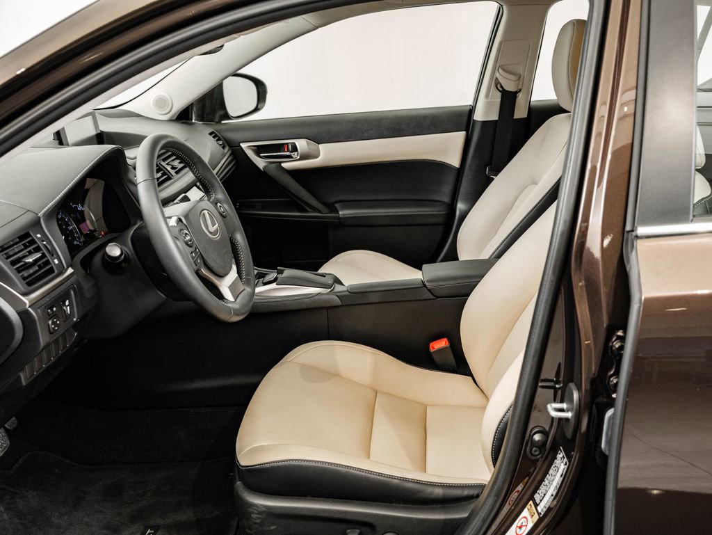 Used 2014 Lexus CT 200h FWD image 20