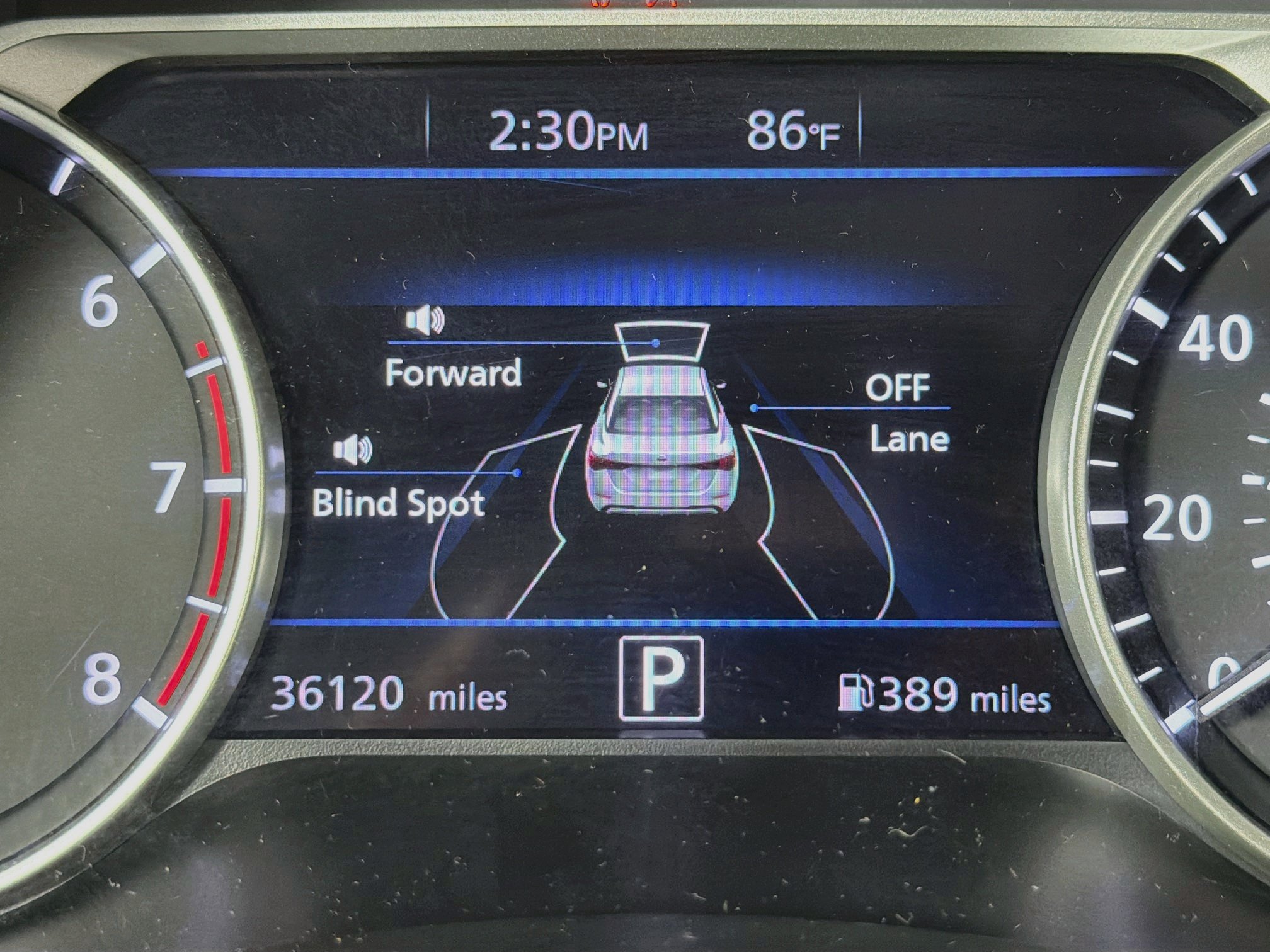 Used 2025 Nissan Sentra SR FWD image 18