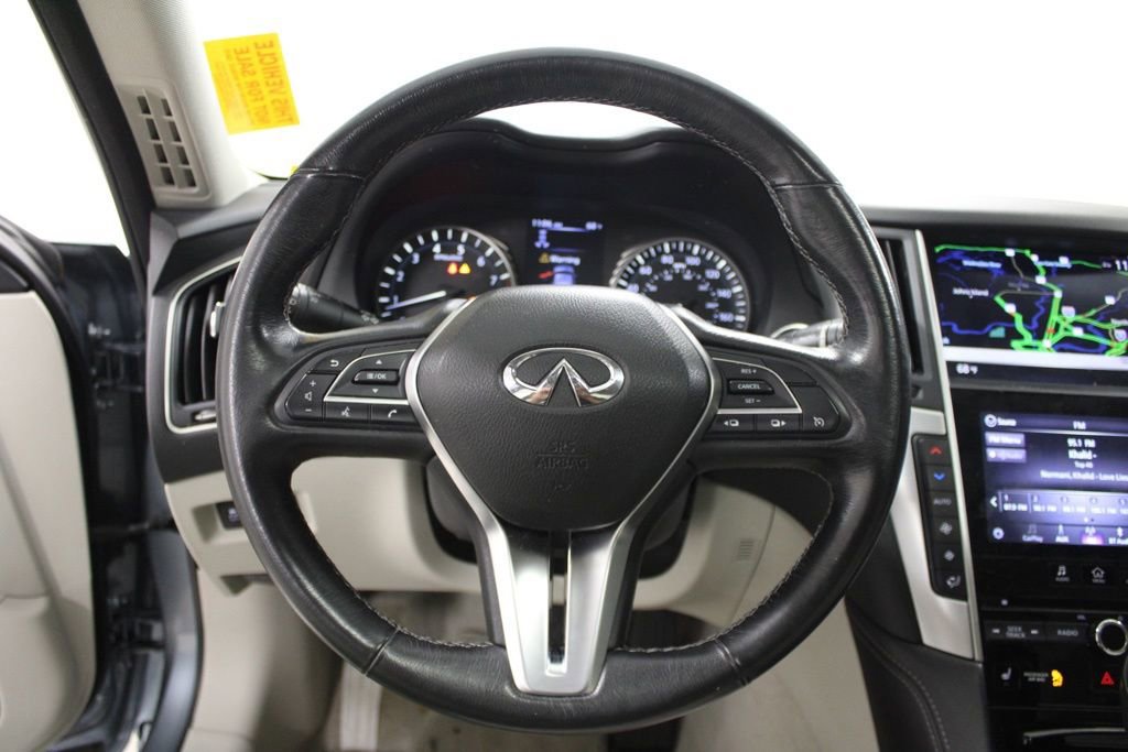Used 2020 INFINITI Q50 Luxe w/ Essential Package (3.0T Luxe) RWD image 21