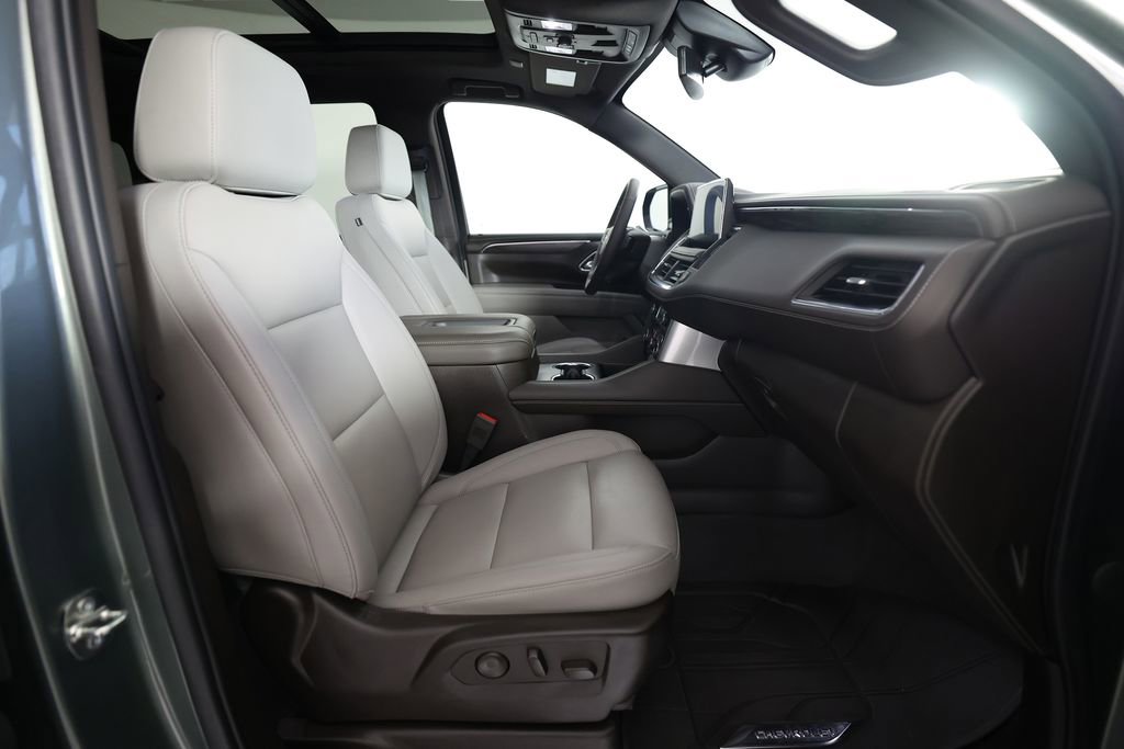 Used 2023 Chevrolet Tahoe Z71 w/ Luxury Package image 10