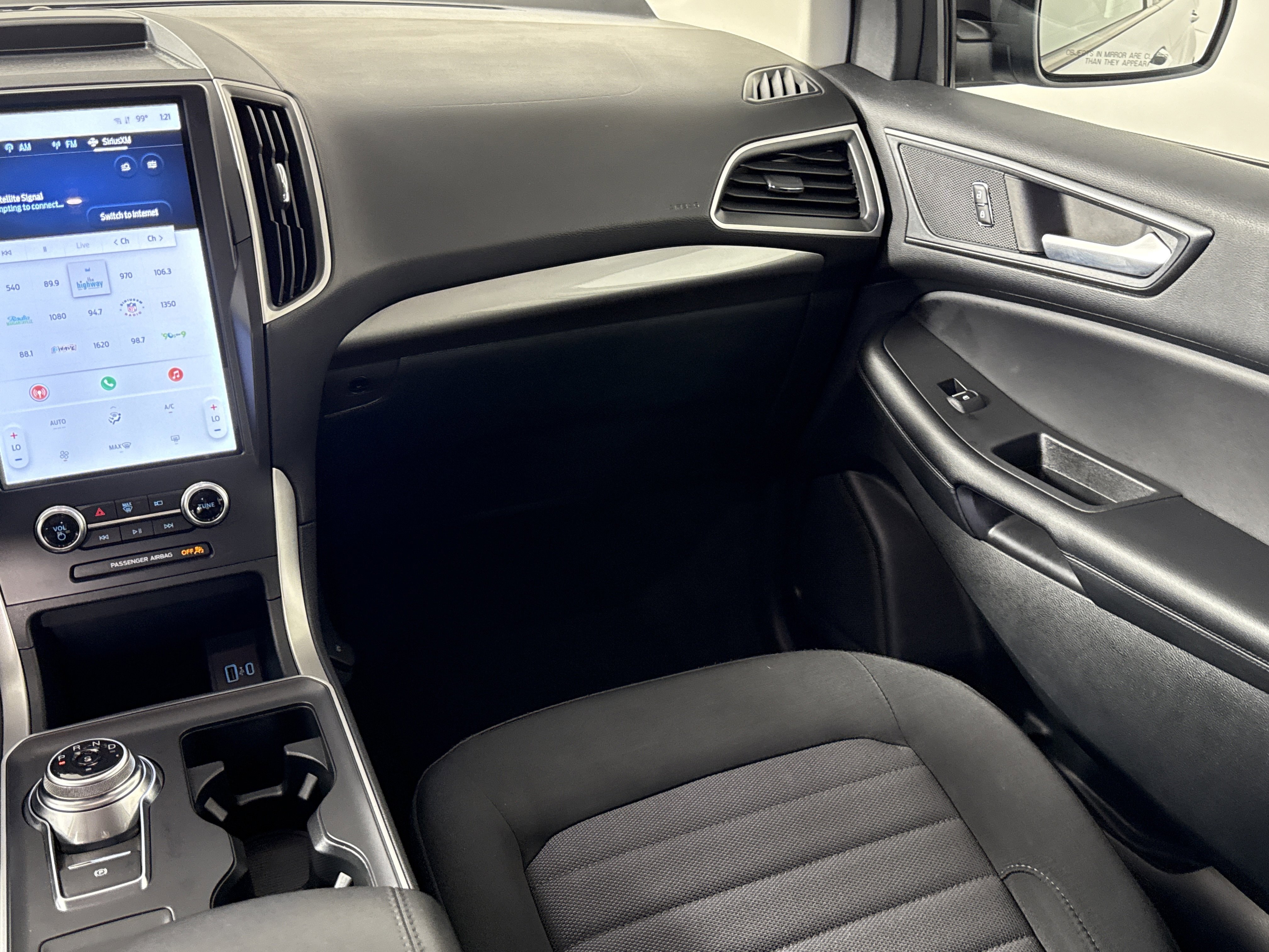 Used 2023 Ford Edge SE w/ Black Appearance Package AWD/4WD image 13