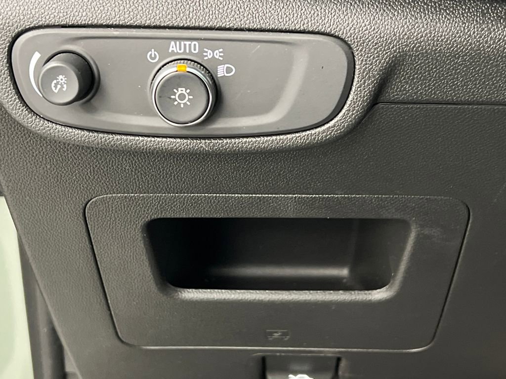 Used 2025 Chevrolet TrailBlazer LT image 37