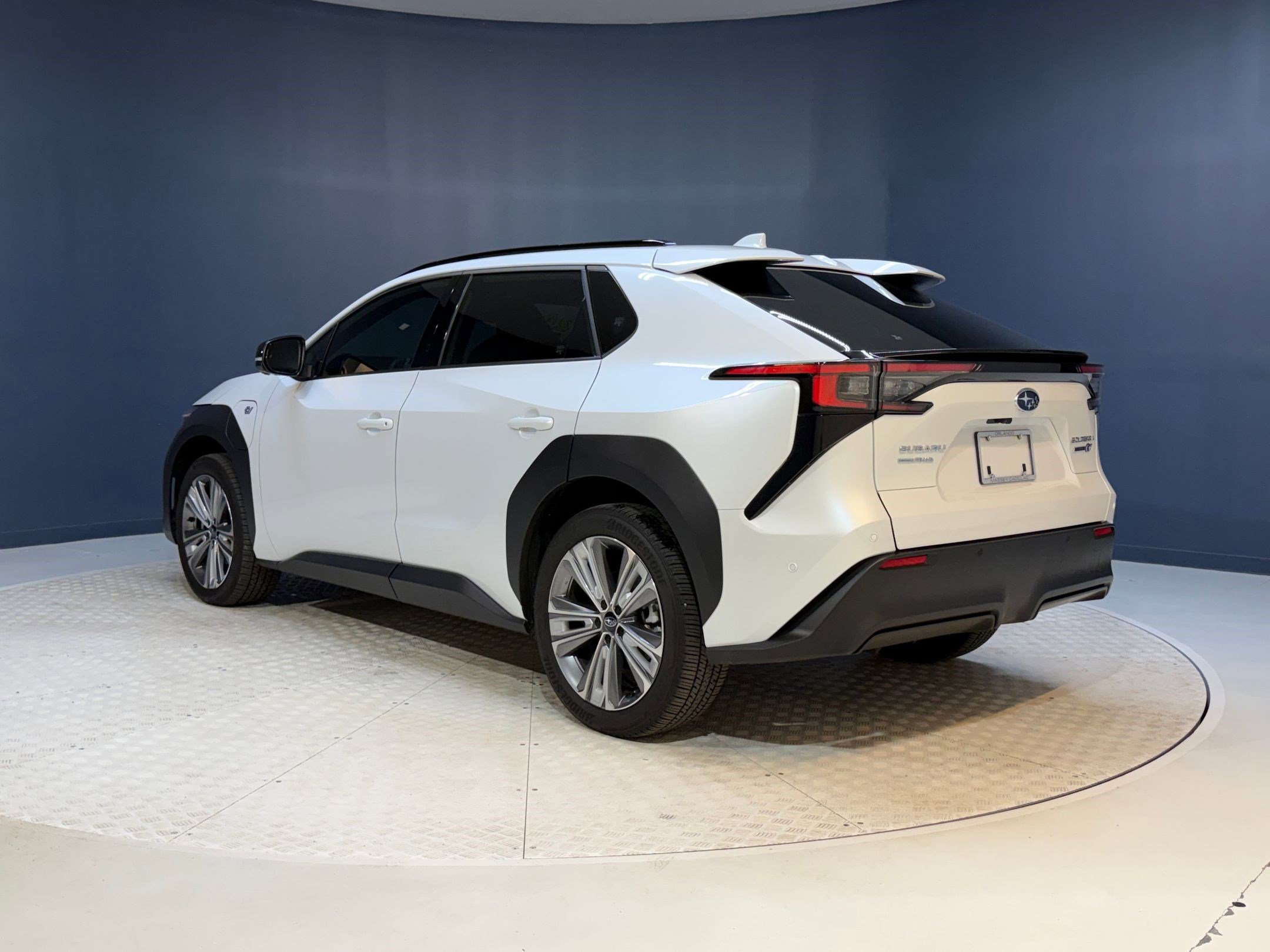 Used 2024 Subaru Solterra Touring w/ Touring Package image 3