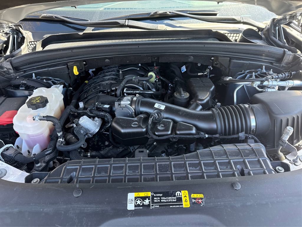 Used 2024 Jeep Grand Cherokee Limited RWD image 13