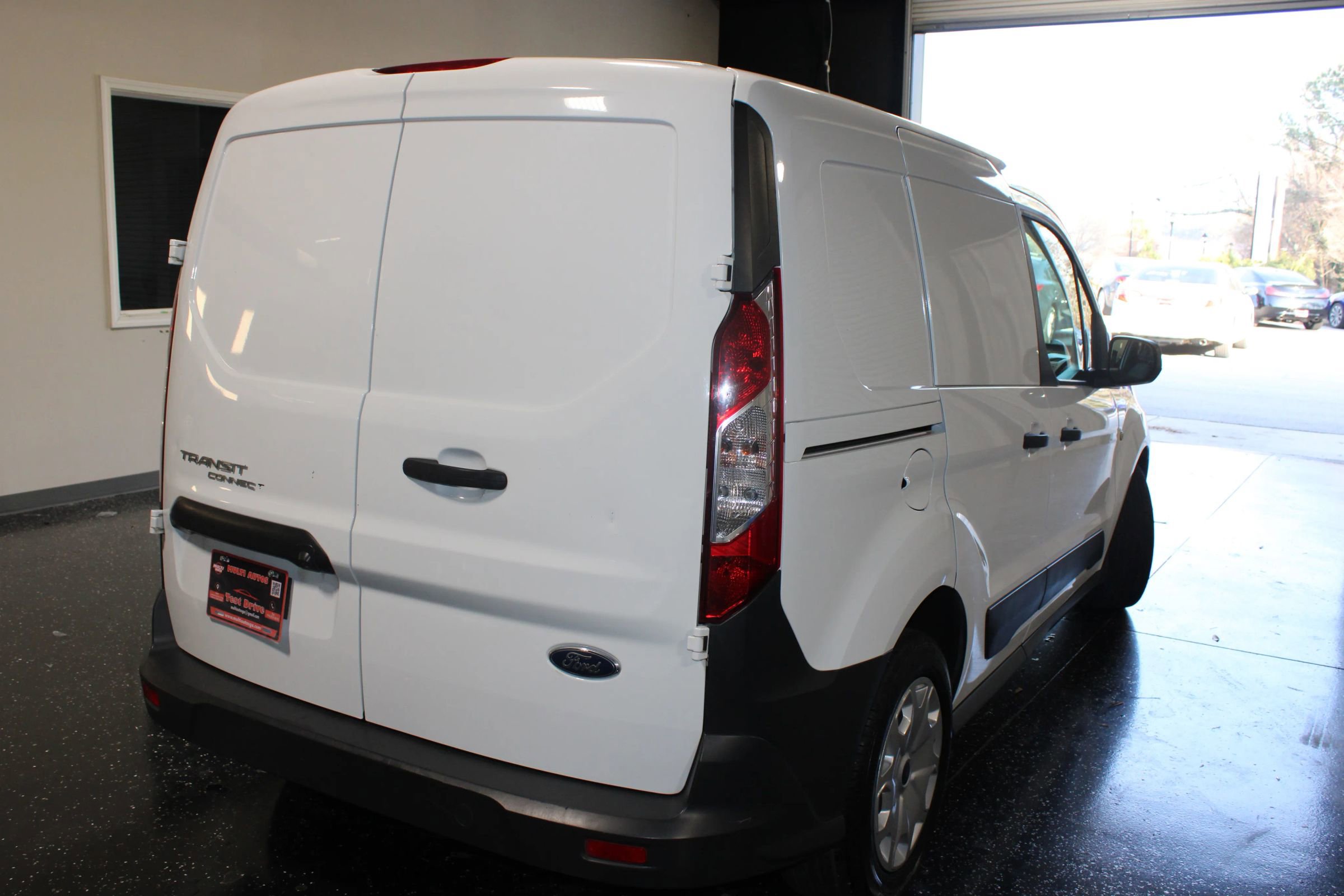 Used 2017 Ford Transit Connect XL image 2