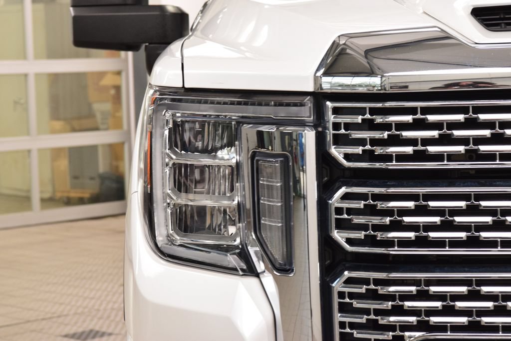 Used 2020 GMC Sierra 2500 Denali w/ Denali Ultimate Package AWD/4WD image 11