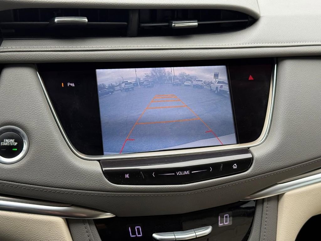 Used 2017 Cadillac XT5 Luxury w/ Driver Awareness Package FWD image 25