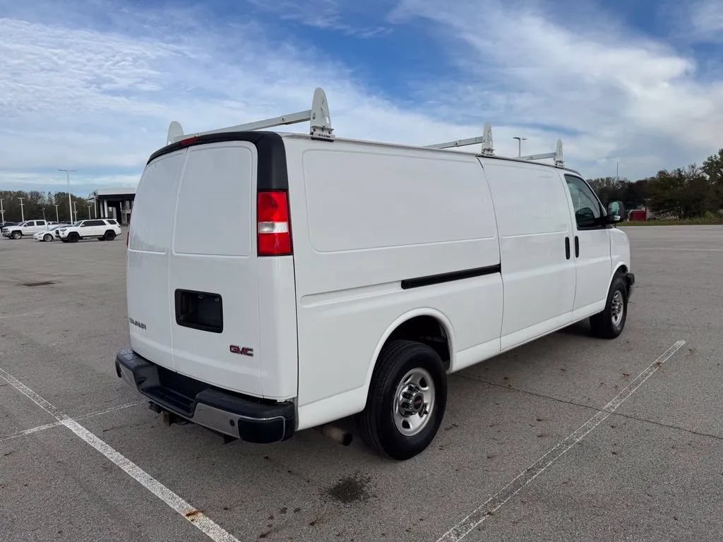 Used 2020 GMC Savana 3500 Extended w/ Driver Convenience Package RWD image 7