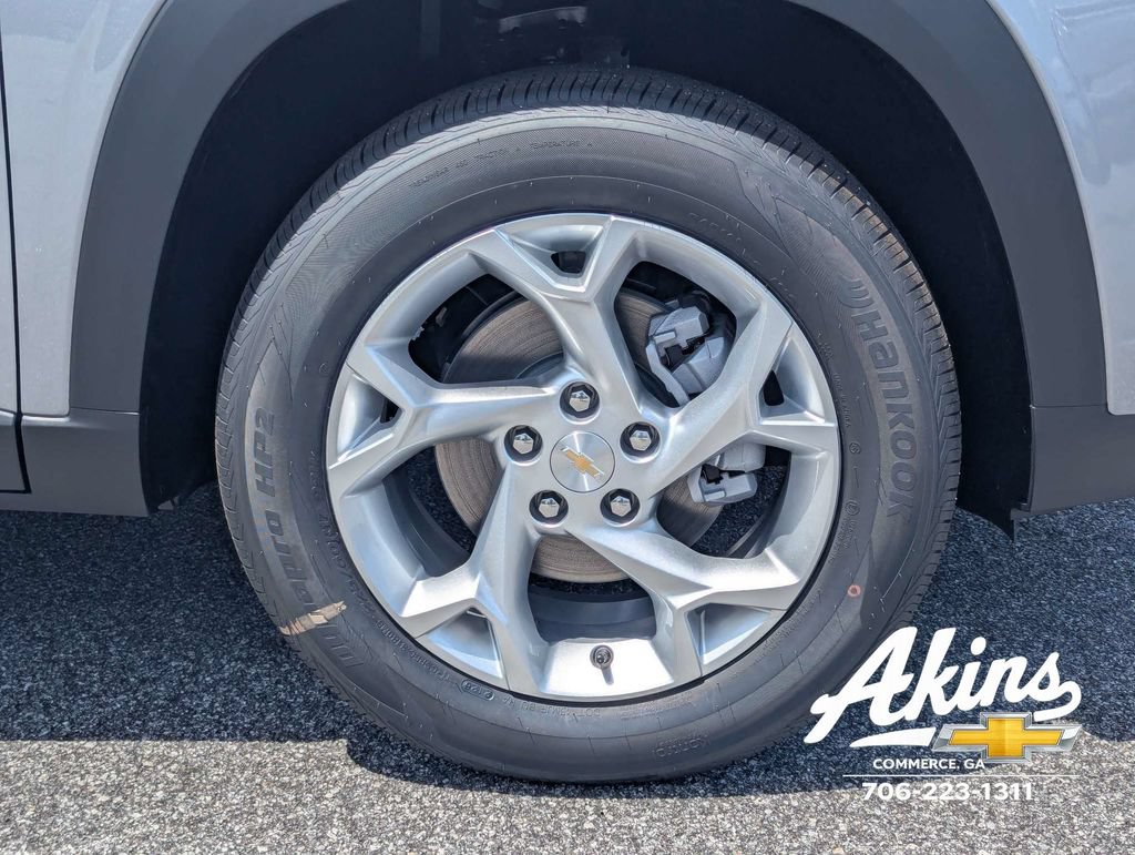 New 2026 Chevrolet Trax LS w/ LS Convenience Package FWD image 10