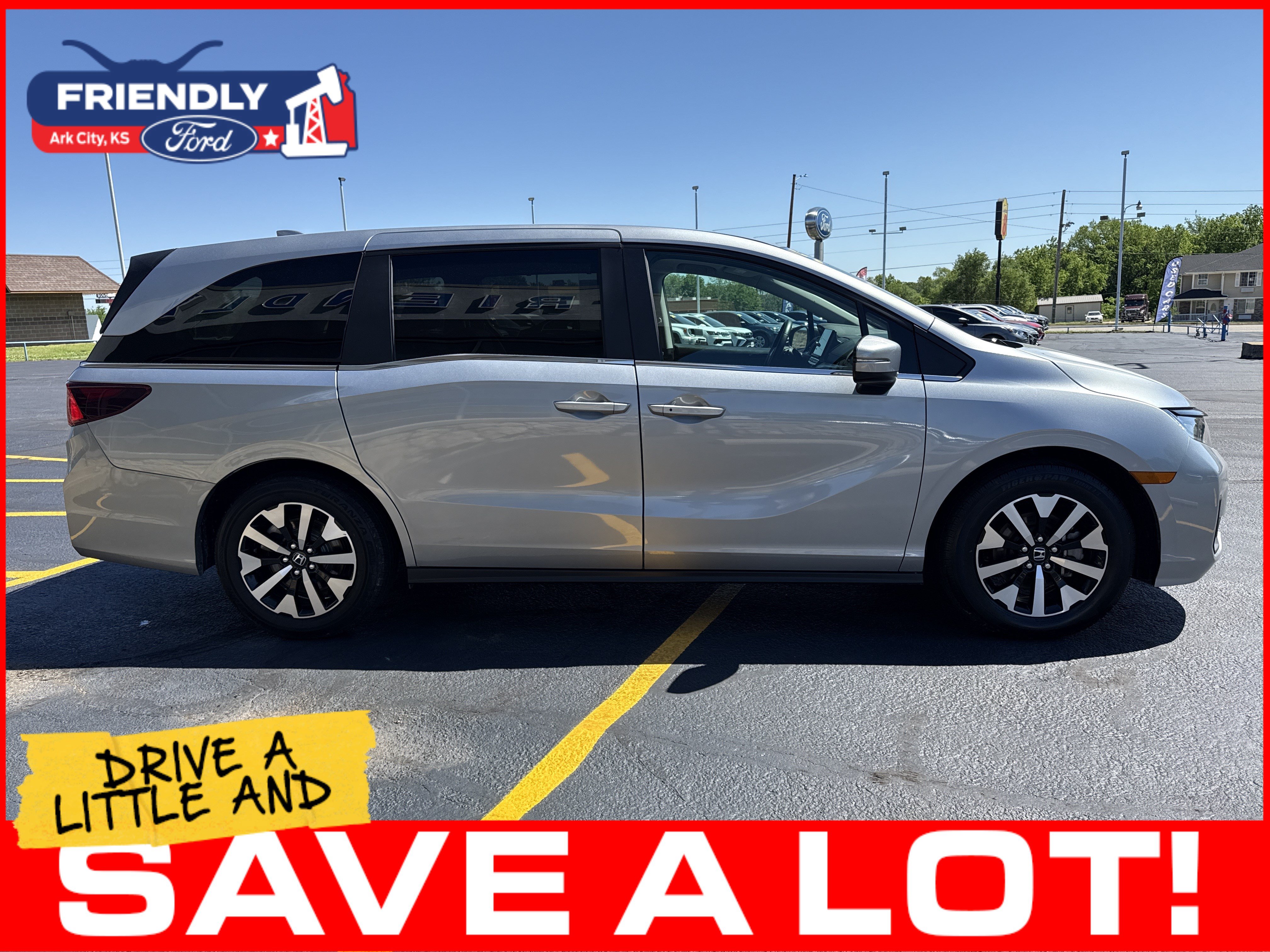 Used 2025 Honda Odyssey EX-L image 4