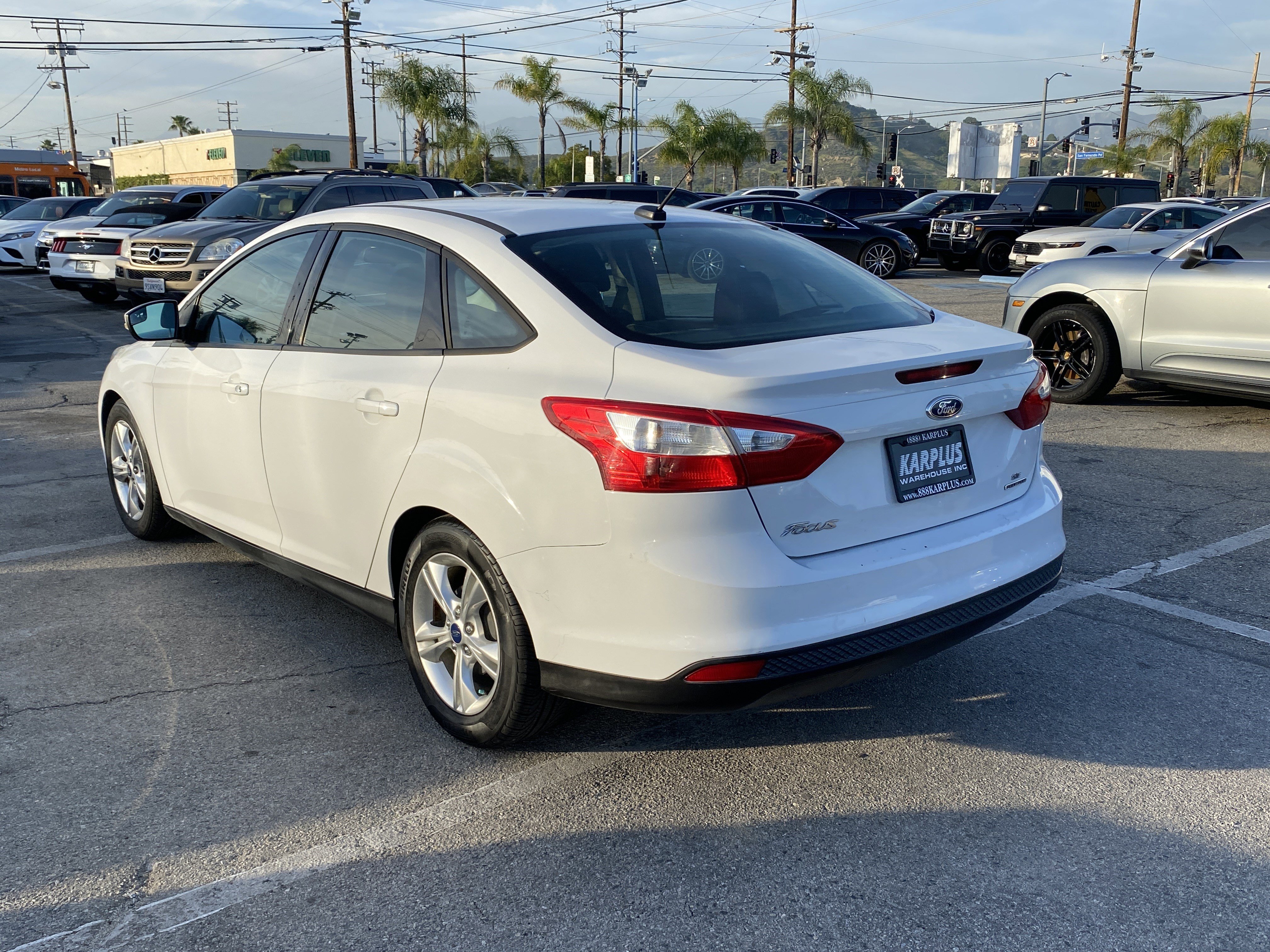 Used 2014 Ford Focus SE image 9
