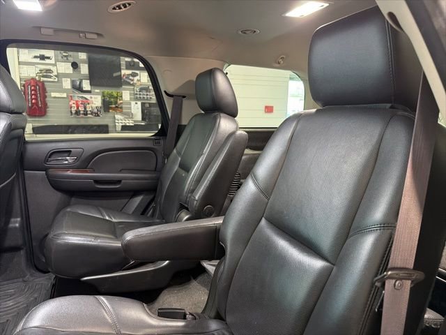 Used 2013 Chevrolet Tahoe LTZ image 24