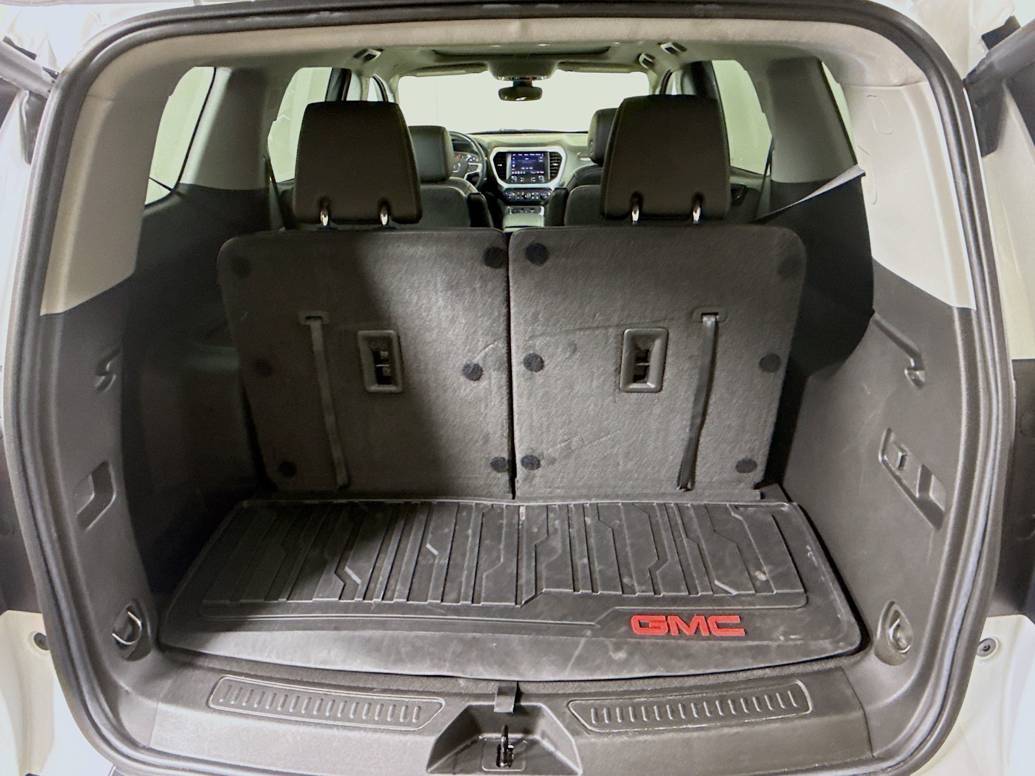 Used 2023 GMC Acadia SLT w/ Preferred Package FWD image 35