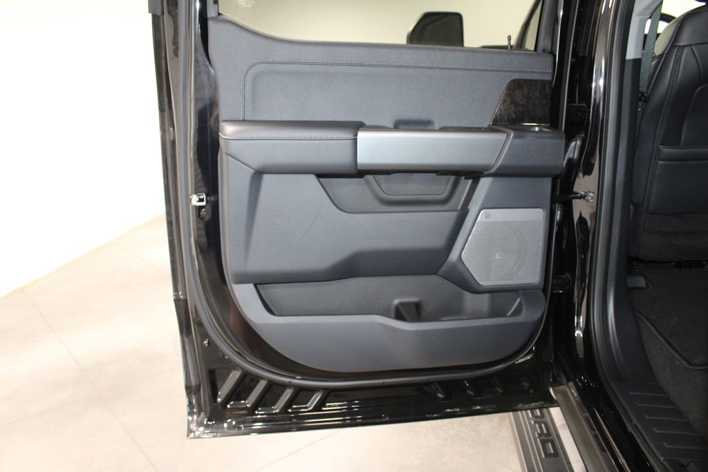 New 2025 Ford F250 Lariat w/ Lariat Ultimate Package image 26