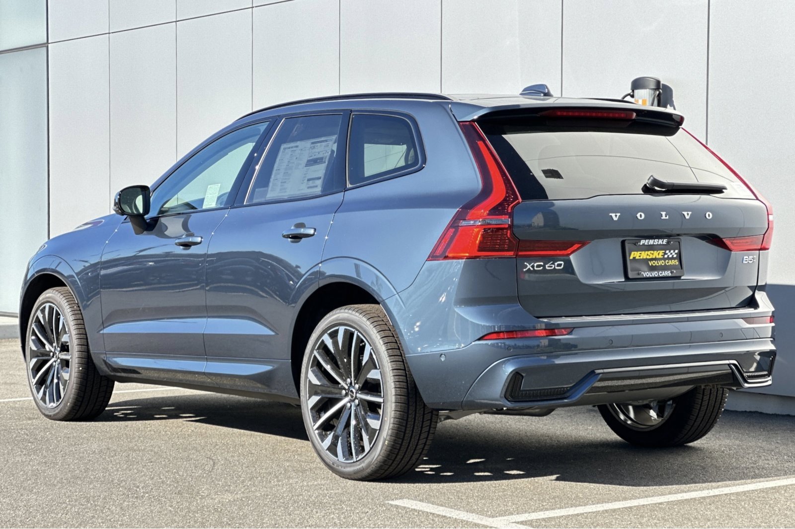 New 2026 Volvo XC60 B5 Ultra w/ Protection Package Premier image 3