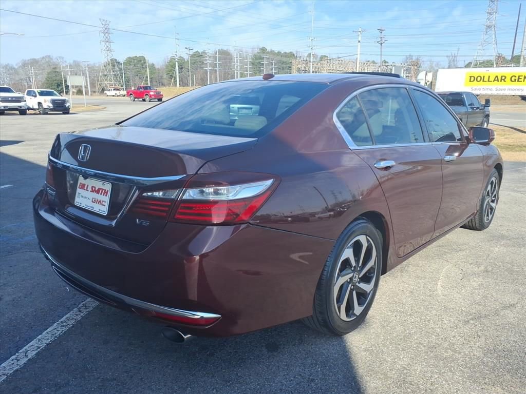 Used 2017 Honda Accord EX-L image 7