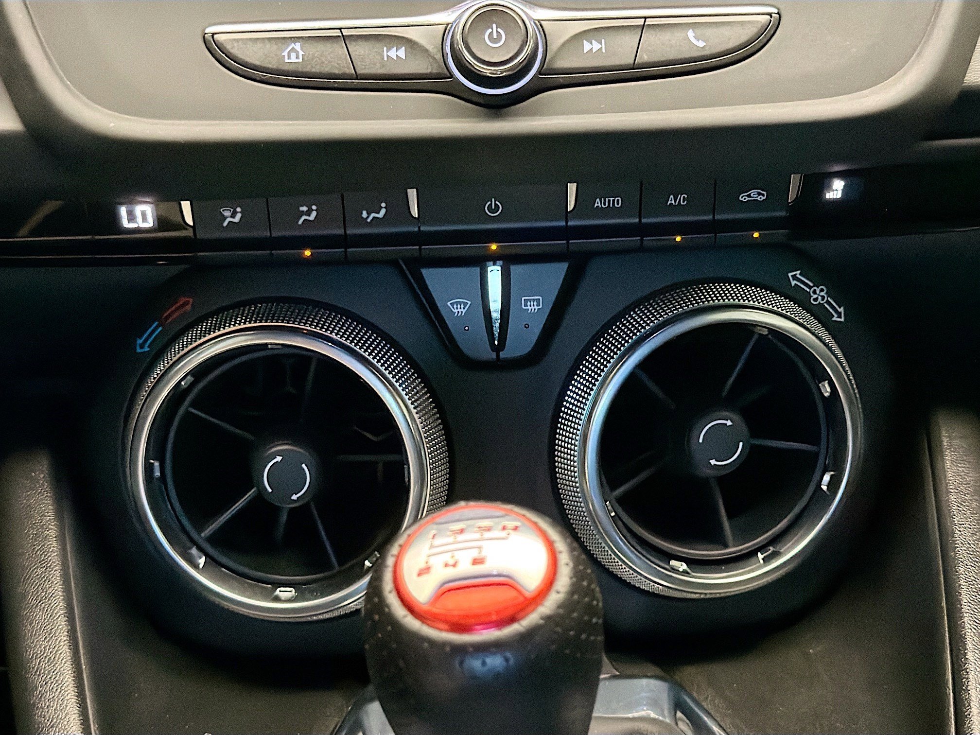 Used 2022 Chevrolet Camaro LT image 10