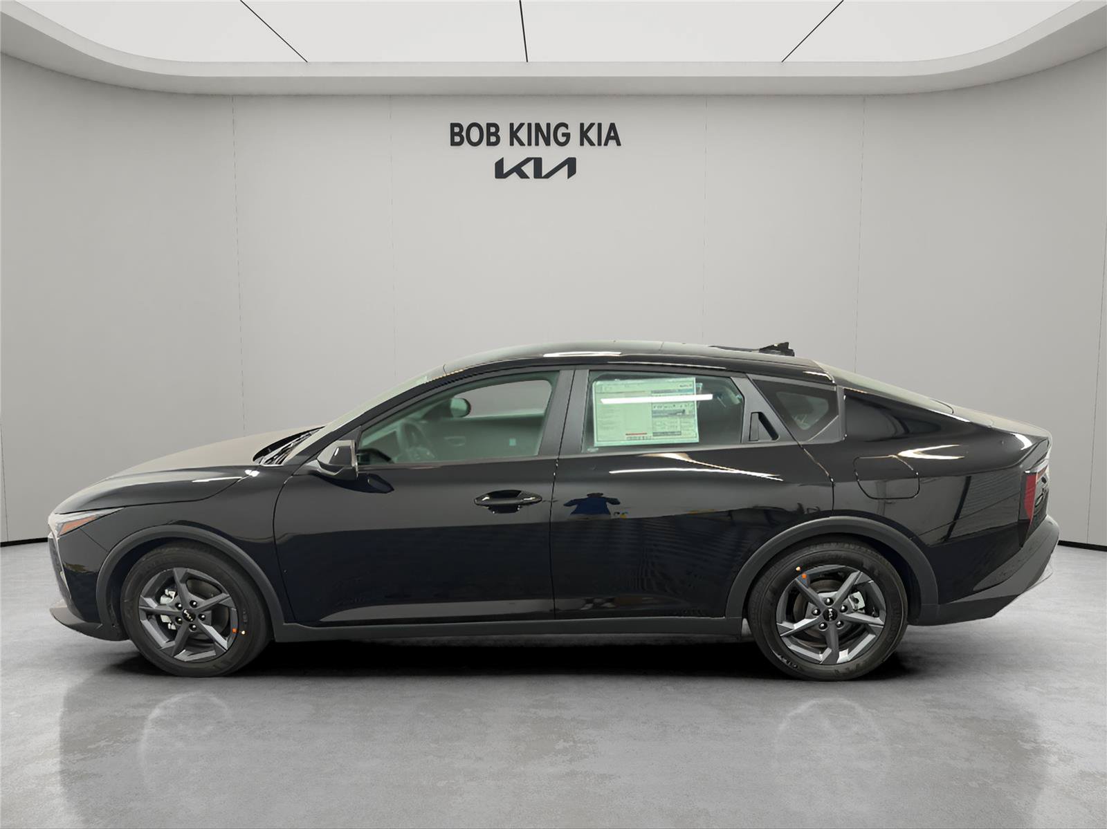 New 2026 Kia K4 FWD image 2