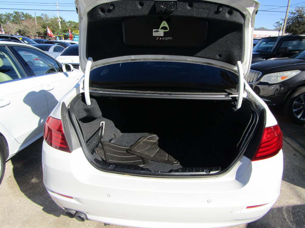 Used 2015 BMW 528i Sedan RWD image 7