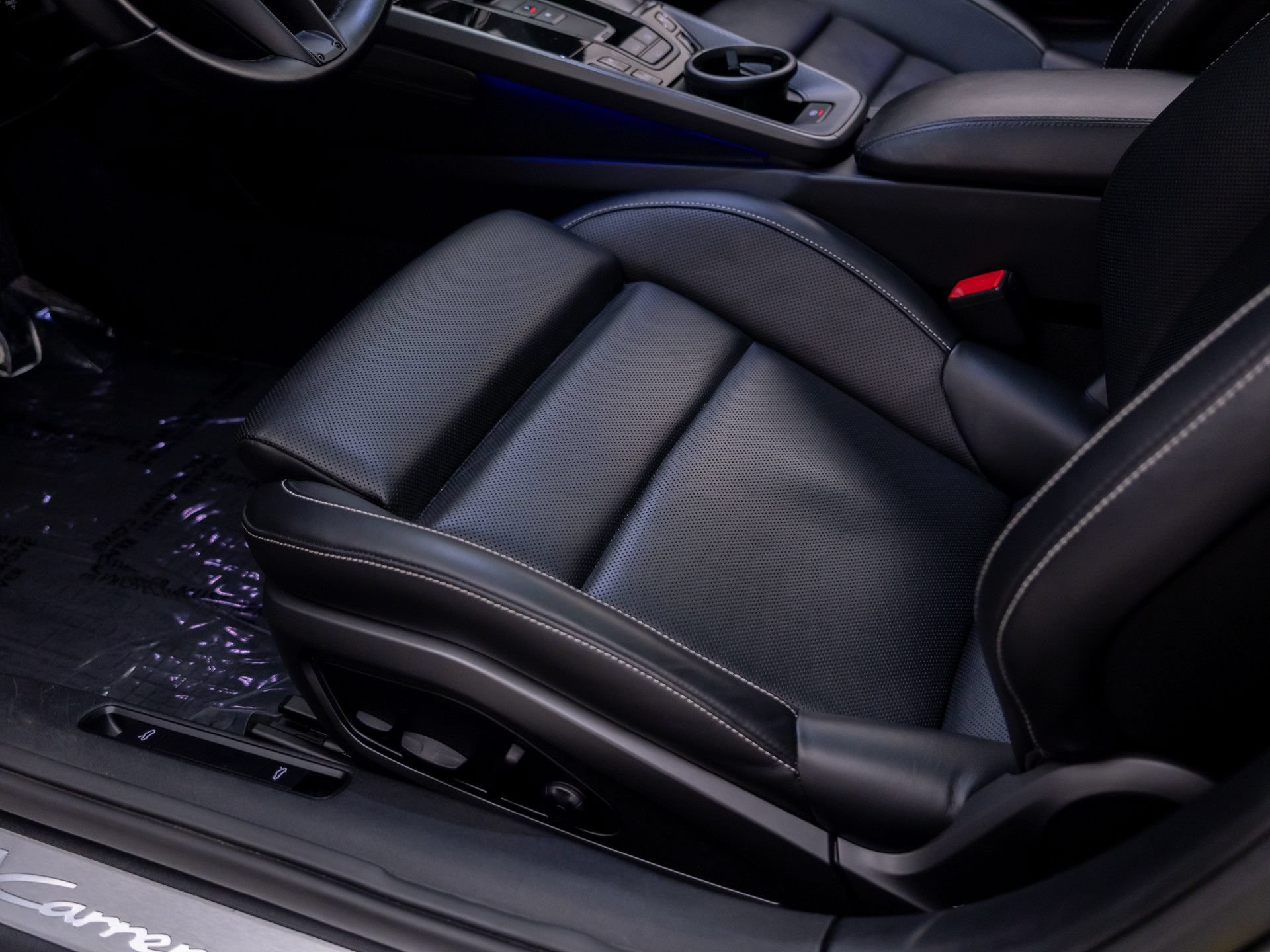 Certified 2022 Porsche 911 Carrera 4 AWD/4WD image 17