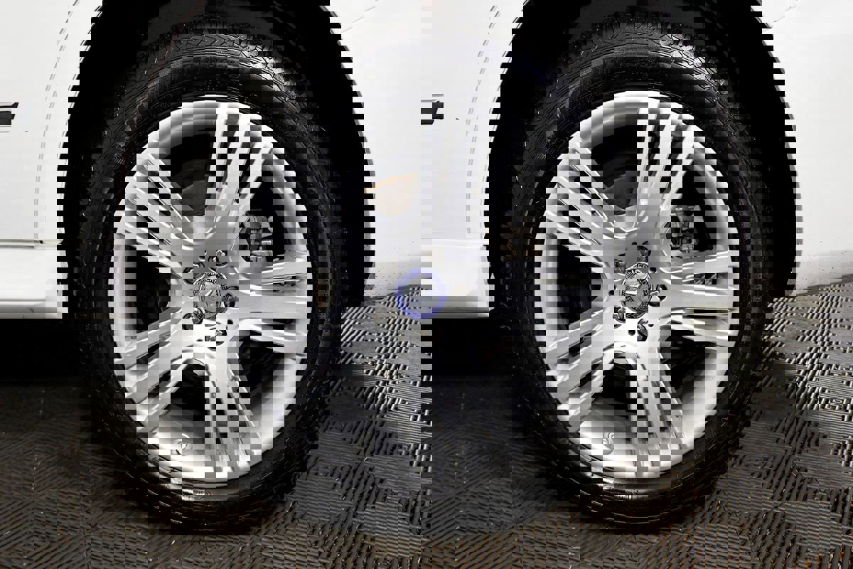 Used 2014 Mercedes-Benz GLK 250 BlueTEC 4MATIC image 48