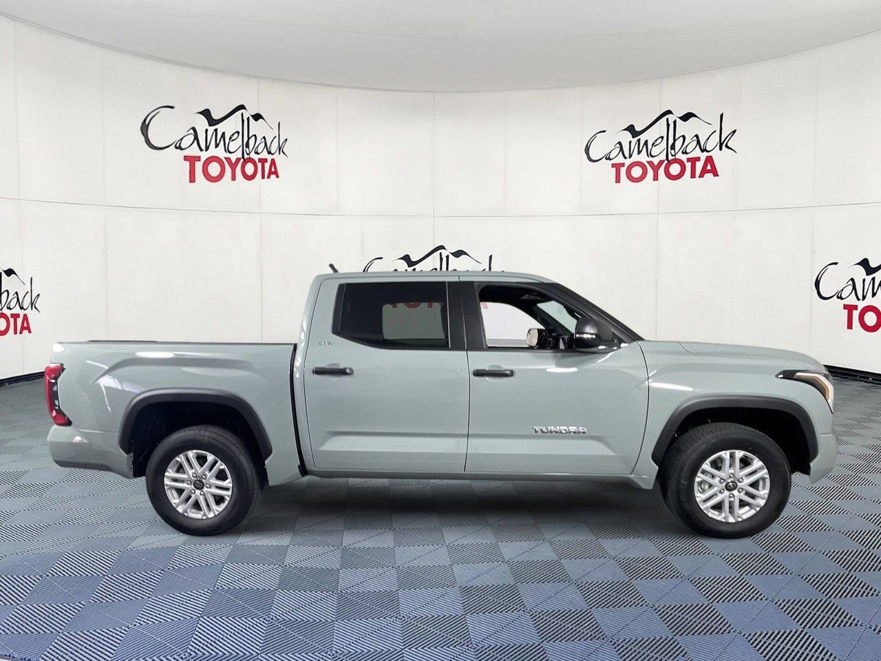 New 2026 Toyota Tundra SR5 w/ SR5 Convenience Package image 9