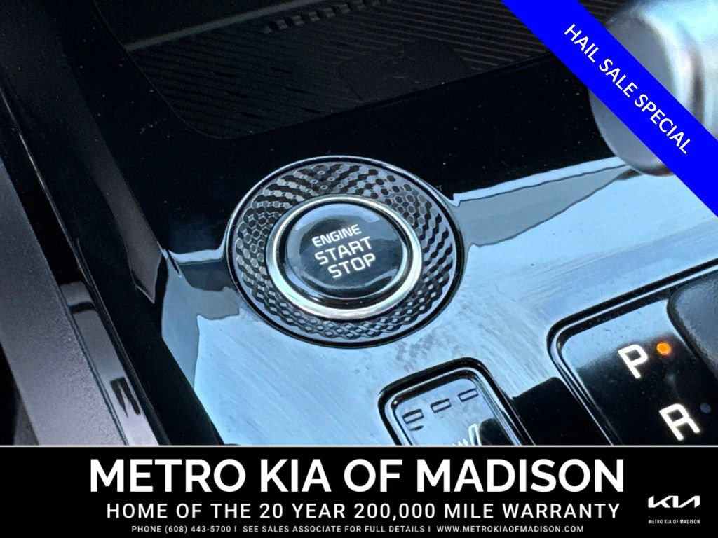 Used 2025 Kia Niro EX Touring FWD image 25