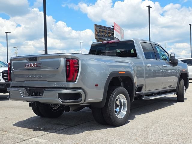 New 2026 GMC Sierra 3500 Denali w/ Denali Reserve Package AWD/4WD image 17