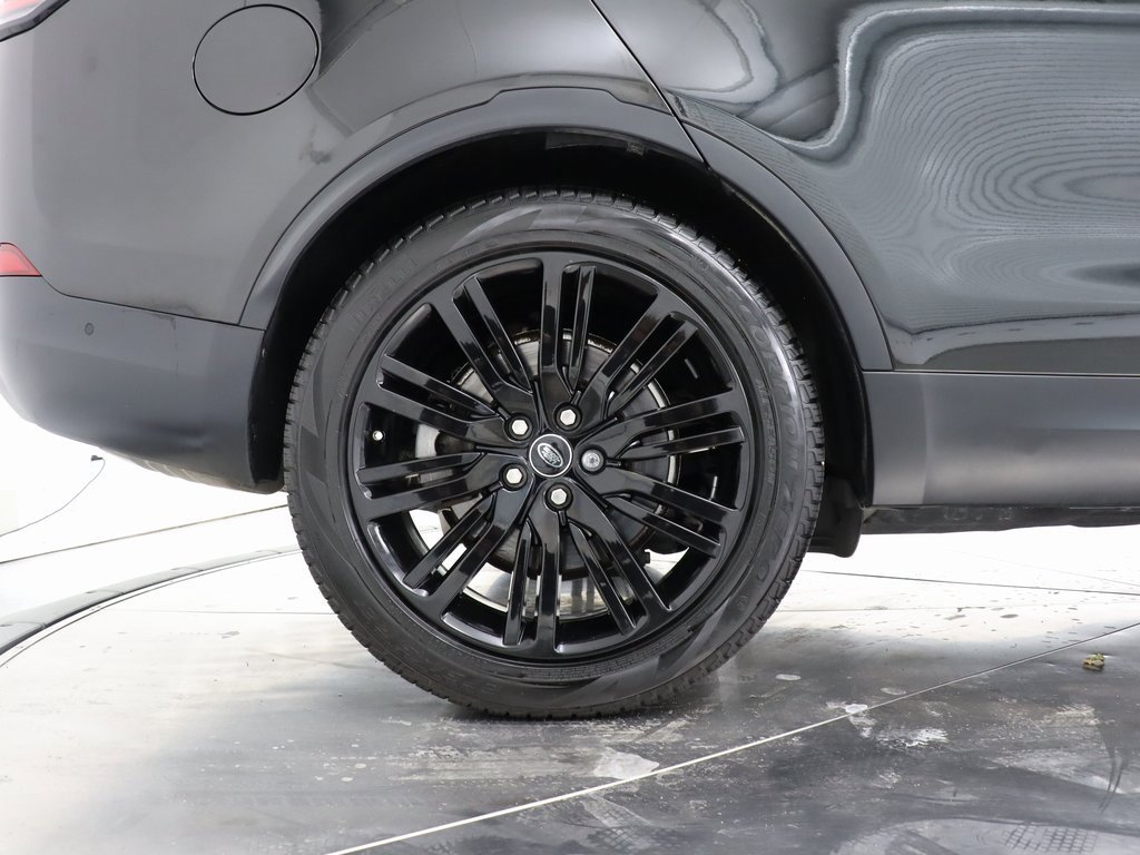 Used 2020 Land Rover Discovery HSE image 48