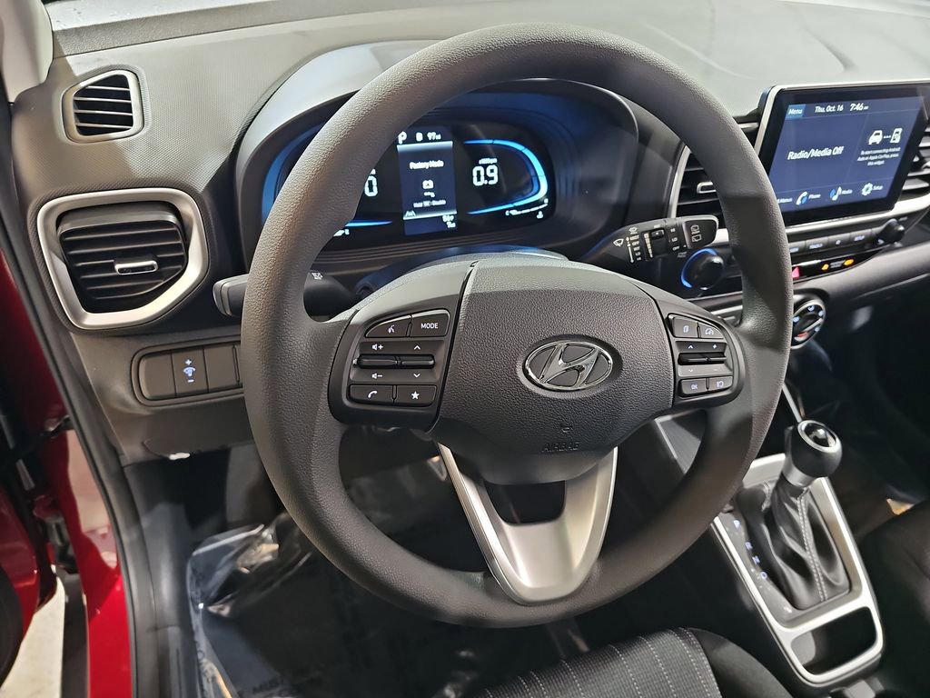 New 2026 Hyundai Venue SE image 15